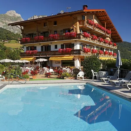 Hotel Le Chamois D'or 4*